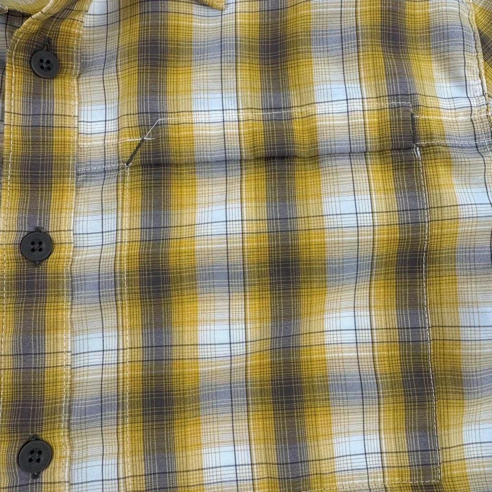 The North Face Shirt Mens Medium Yellow Plaid Short Sleeve Hiking Outdoor Camp